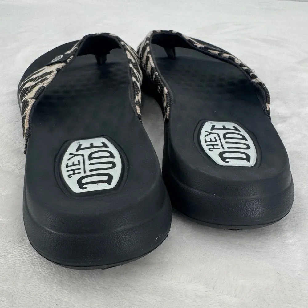 Hey Dude Christi Classic Leopard Flip Flops Womans Size 9 Sandals Black & Tan